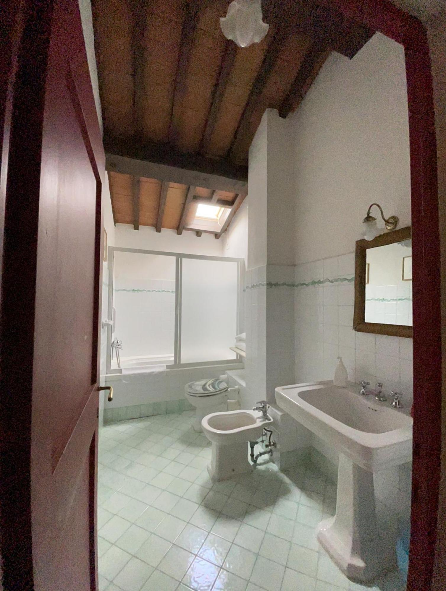 Hostal Torre Di Ponzano Barberino di Val dʼElsa Habitación foto